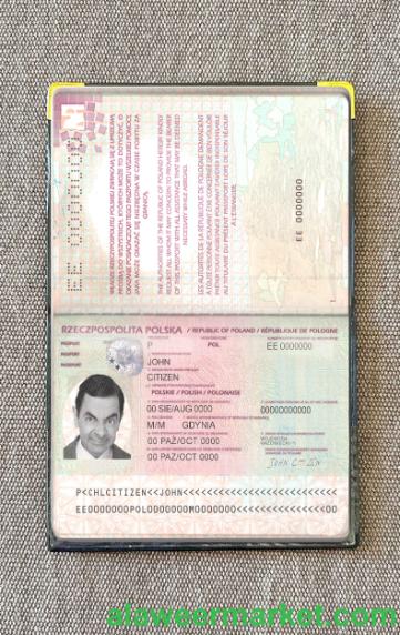 Poland passport (2011-2018) photo look